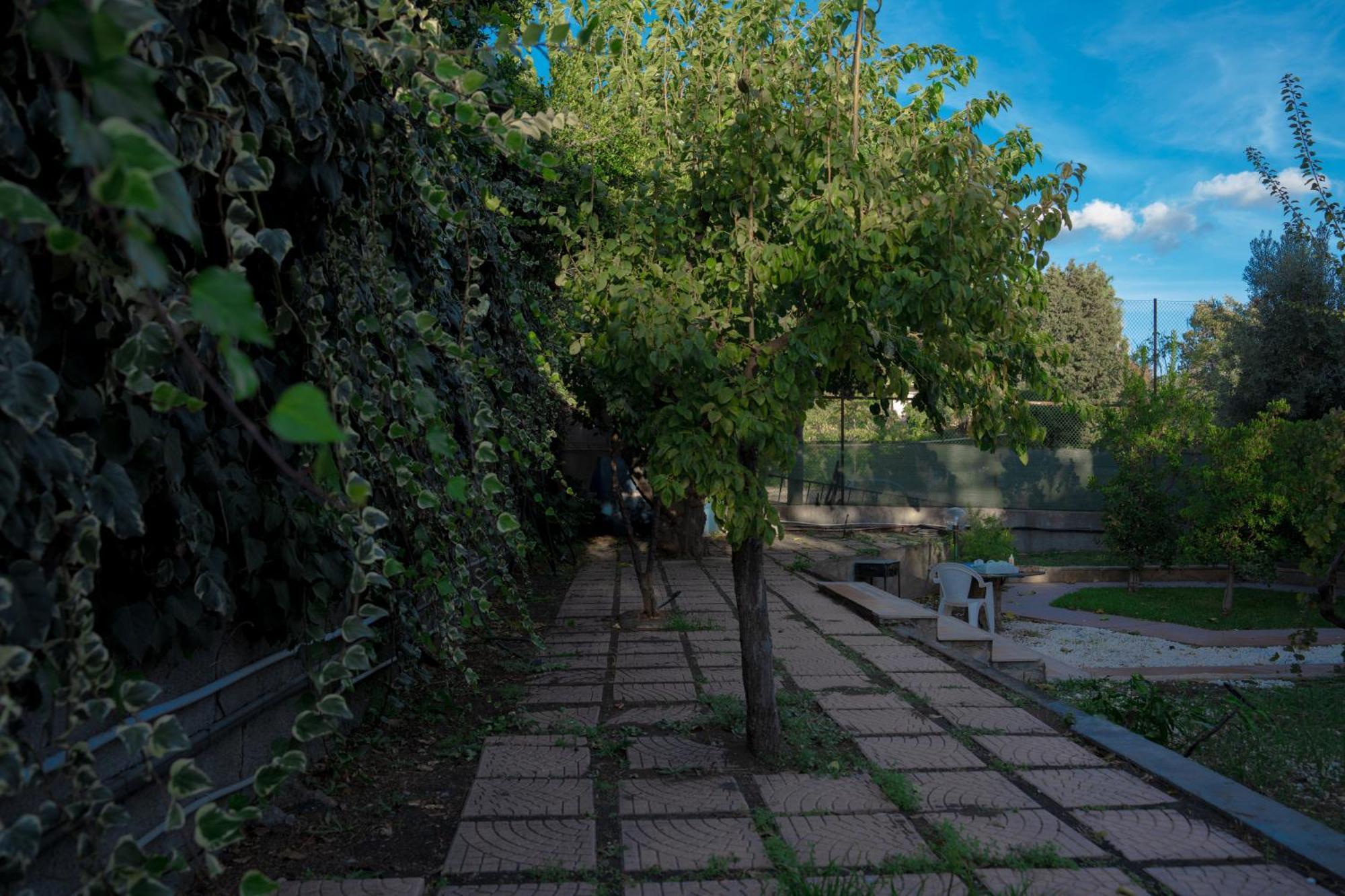 Casa Vacanze Le Pernici Николози Екстериор снимка